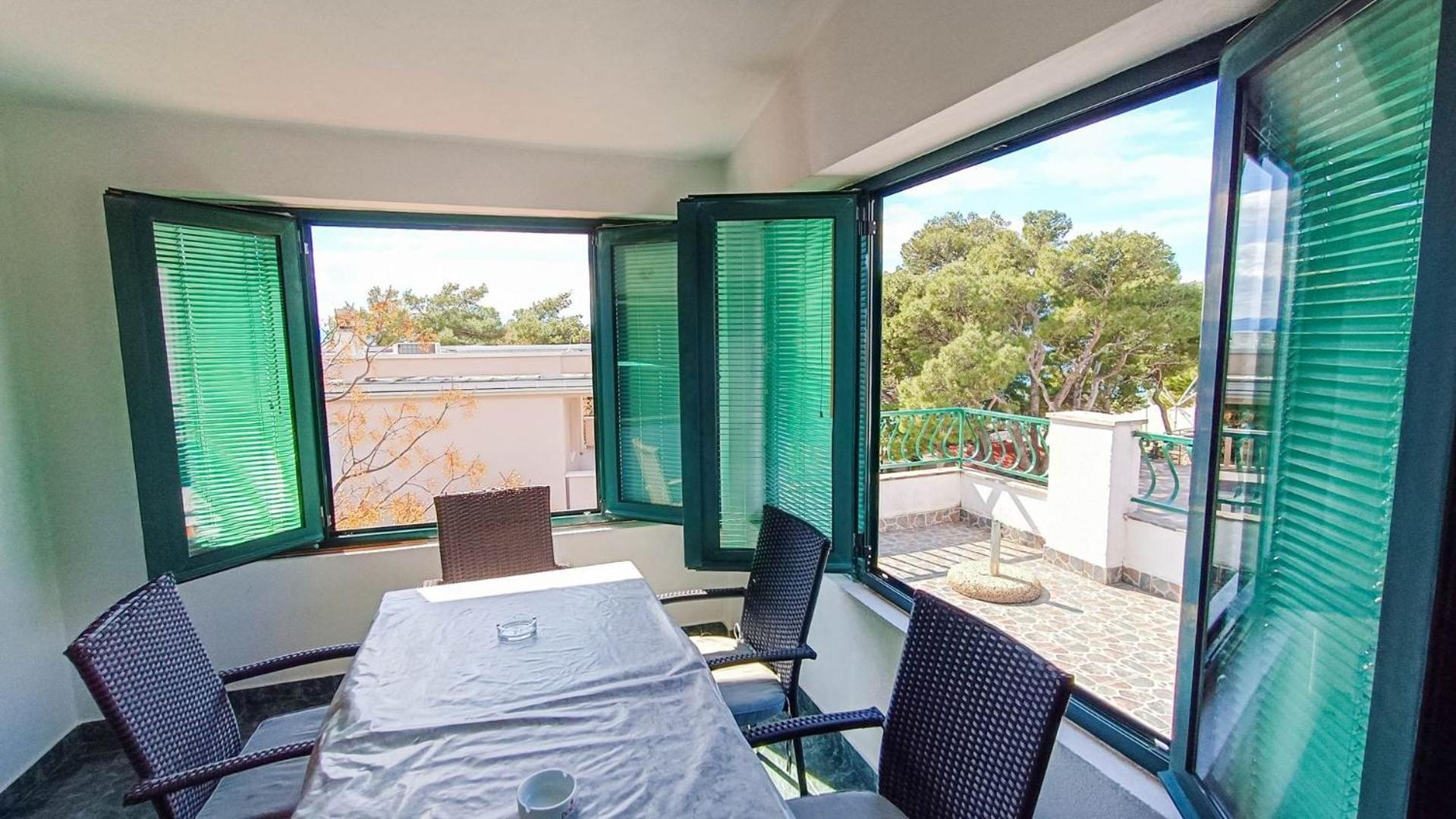 Apartments Ines - 15 Meters From The Beach 프로마이나 외부 사진