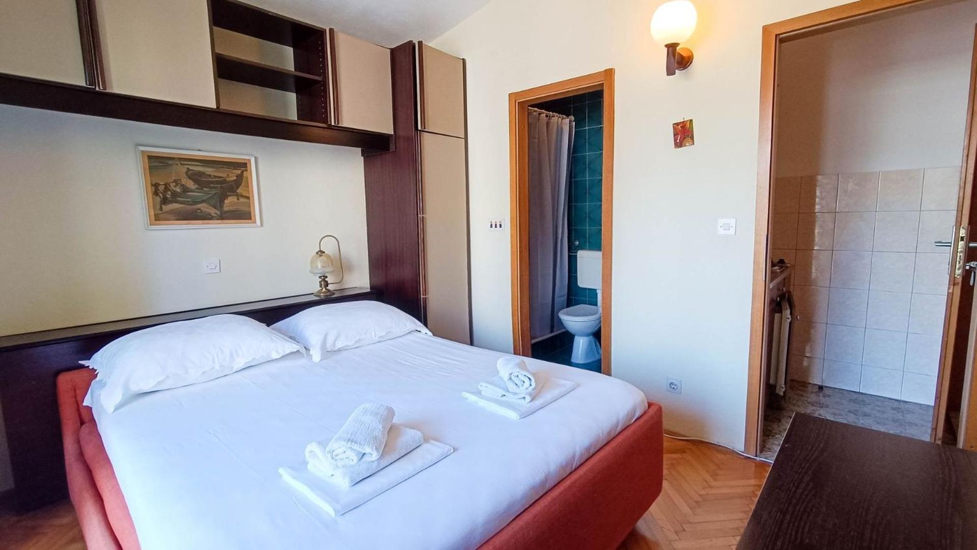 Apartments Ines - 15 Meters From The Beach 프로마이나 외부 사진